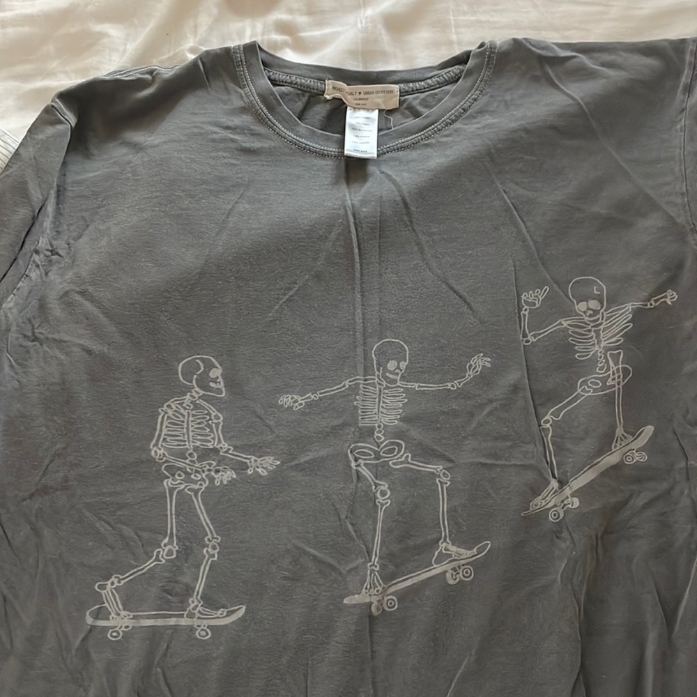 Urban tee shirt
